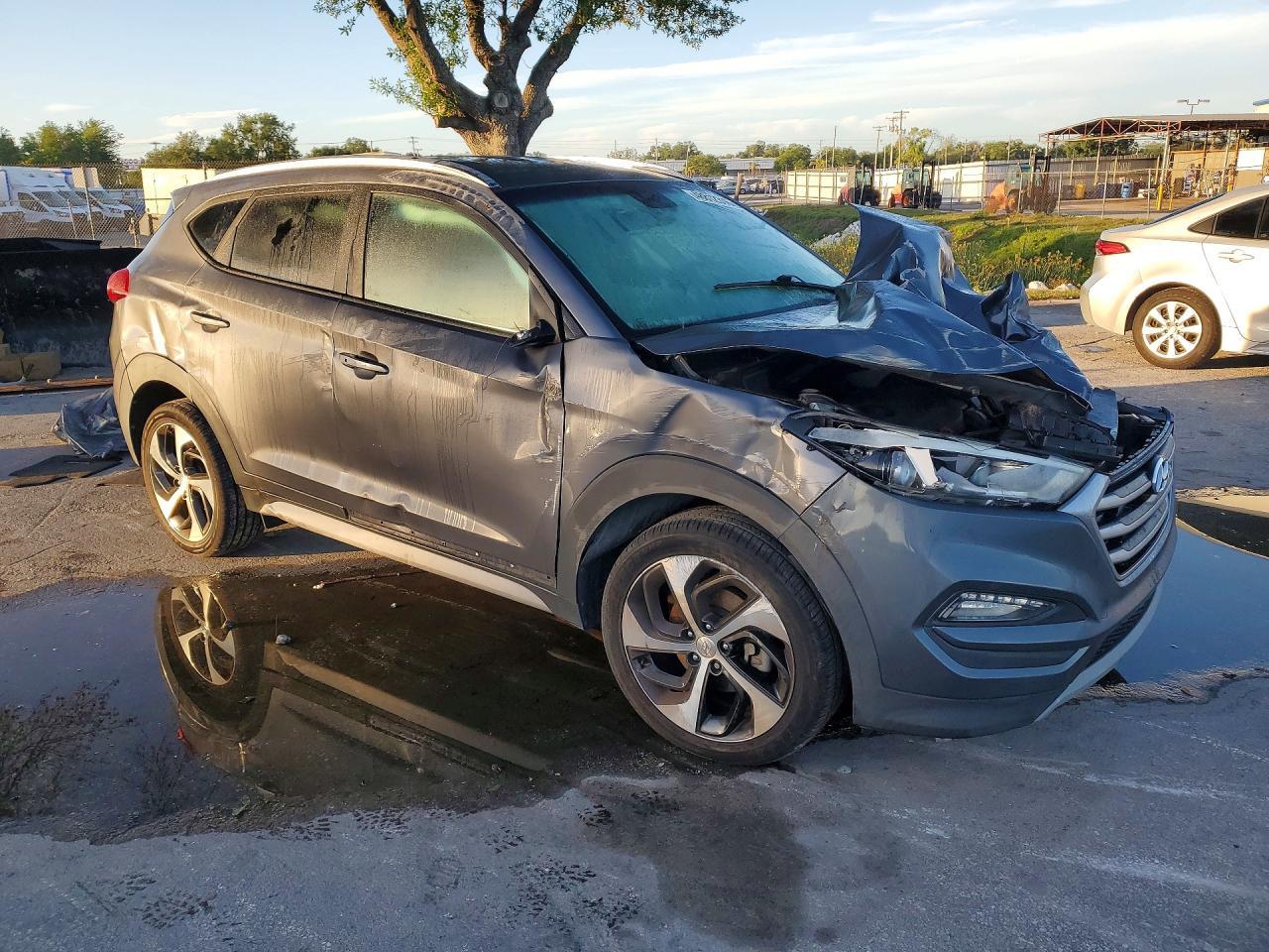 2018 HYUNDAI TUCSON