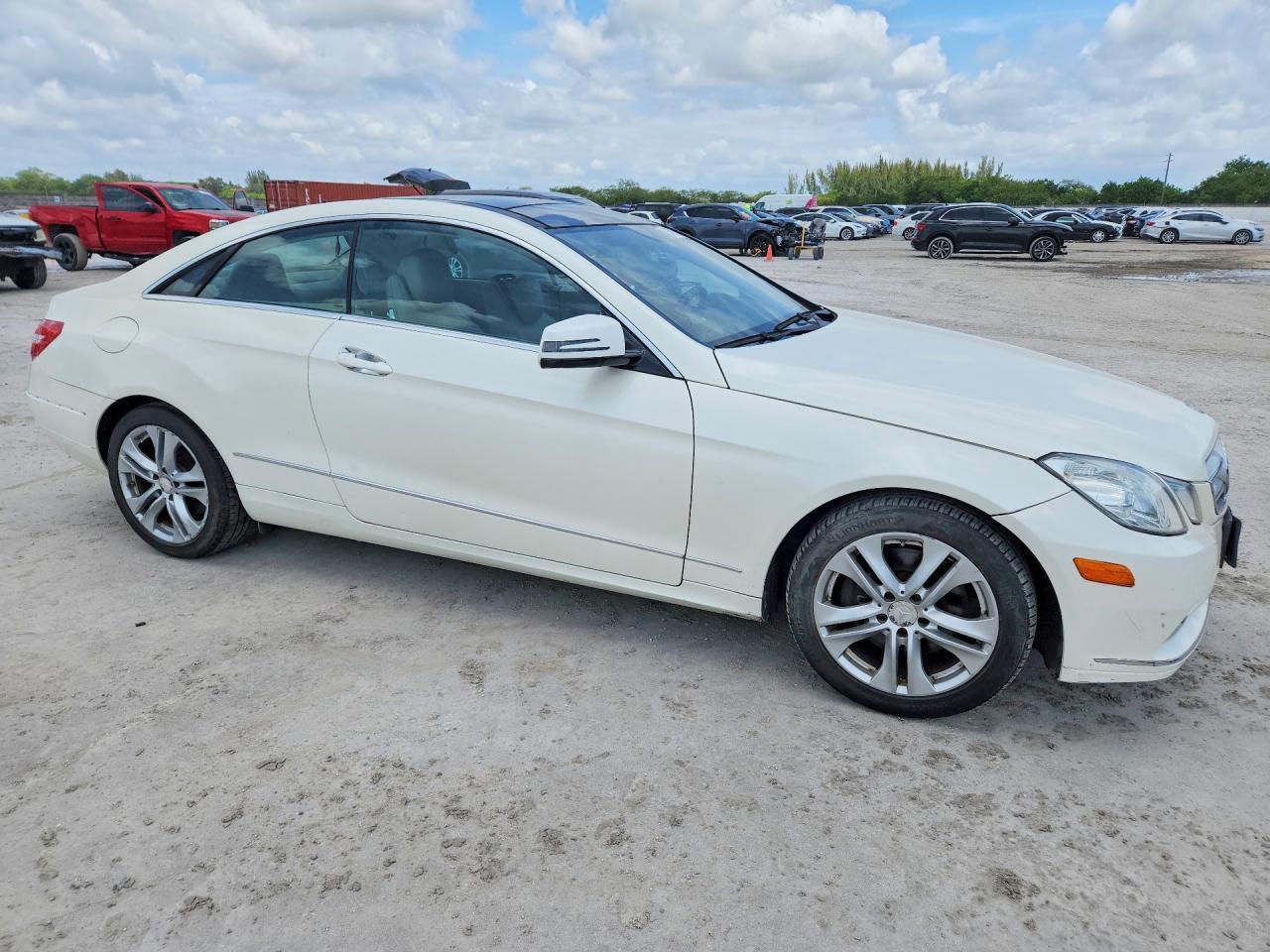 2010 MERCEDES-BENZ E-Class