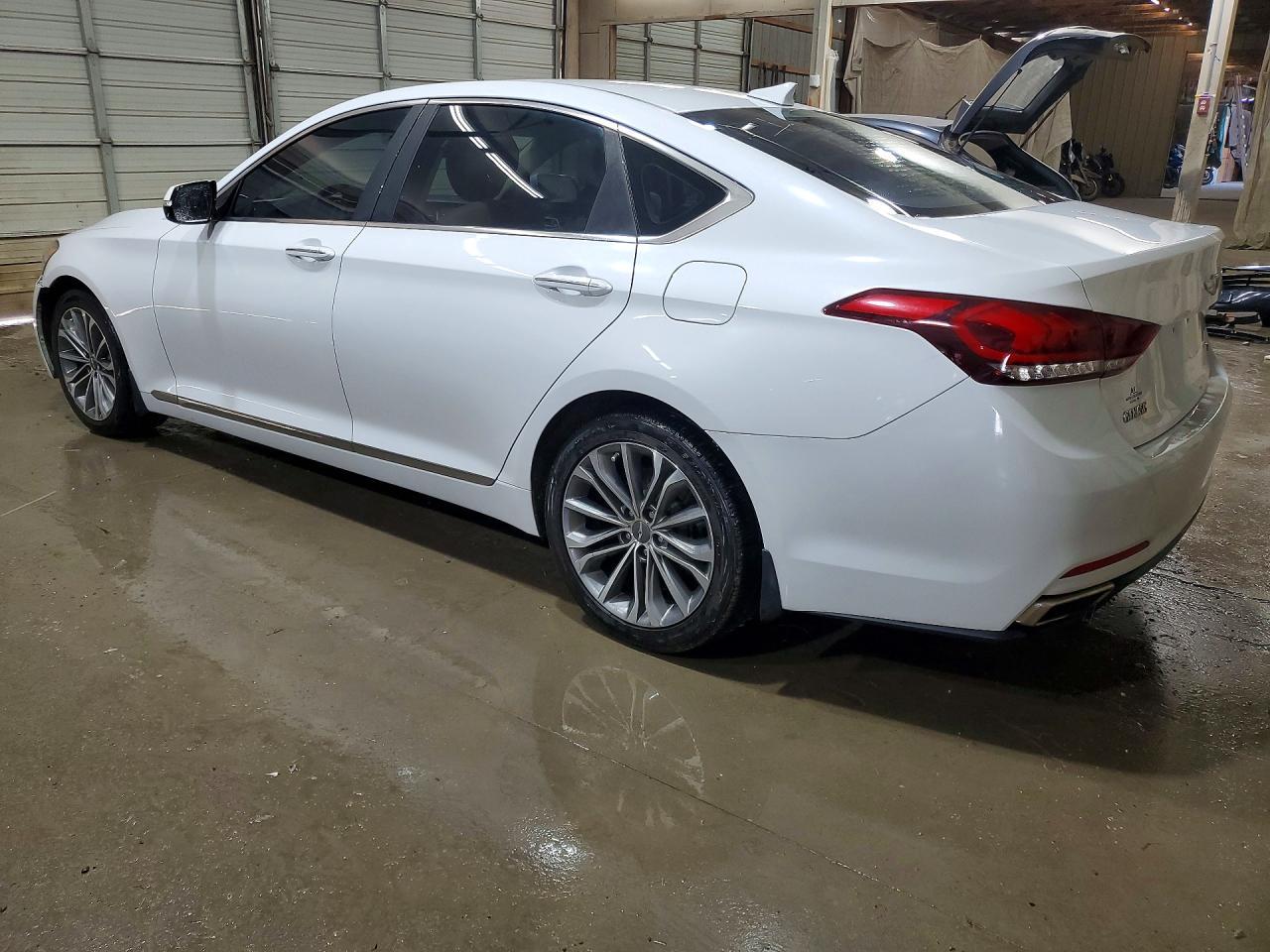 2016 HYUNDAI GENESIS