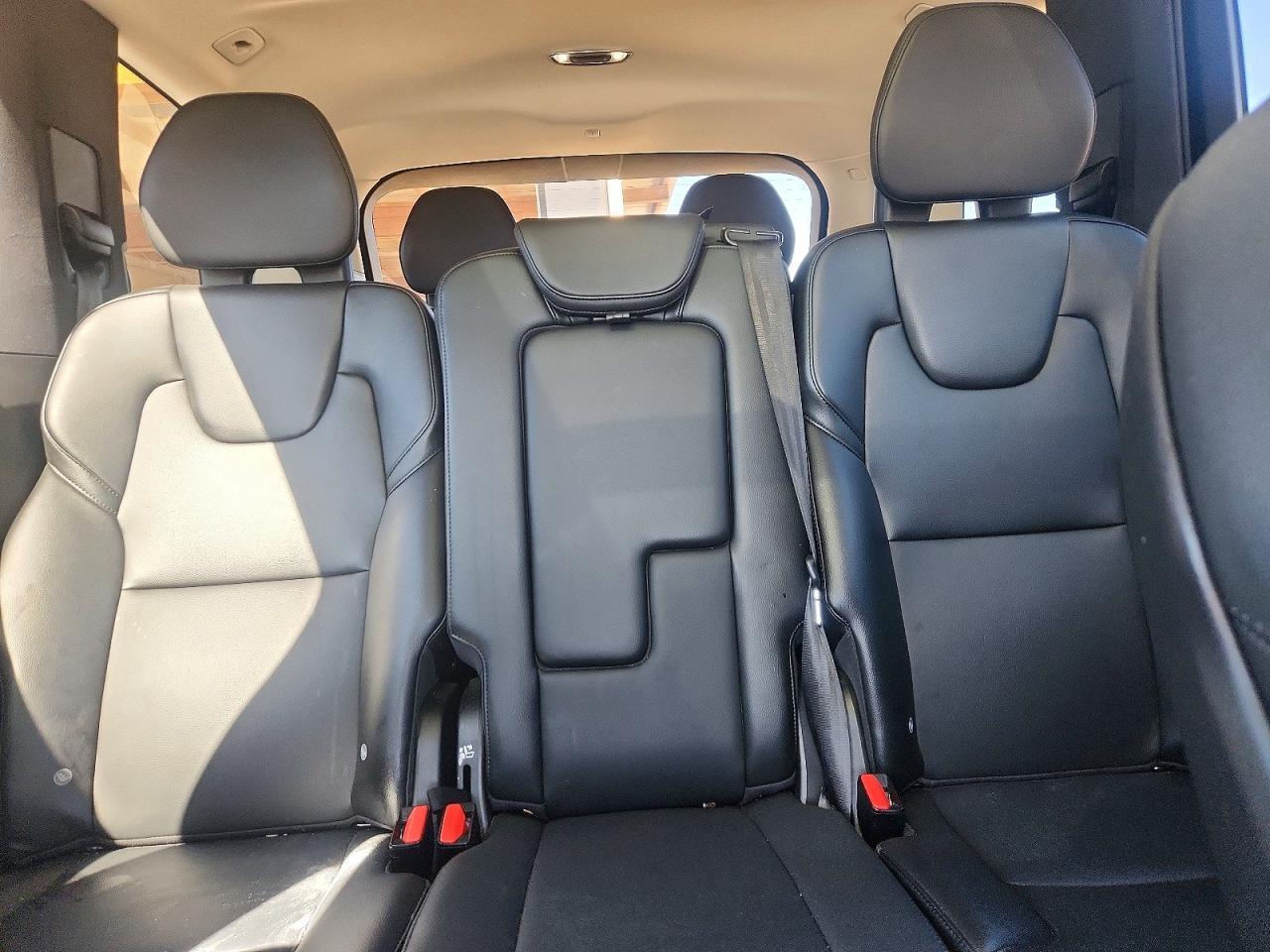 2021 VOLVO XC90