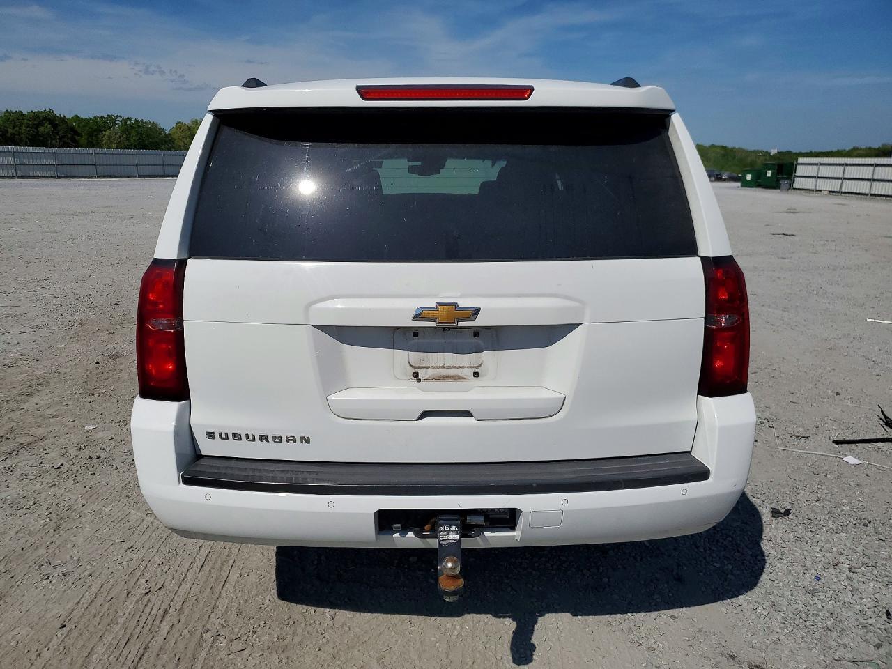 2017 CHEVROLET Suburban