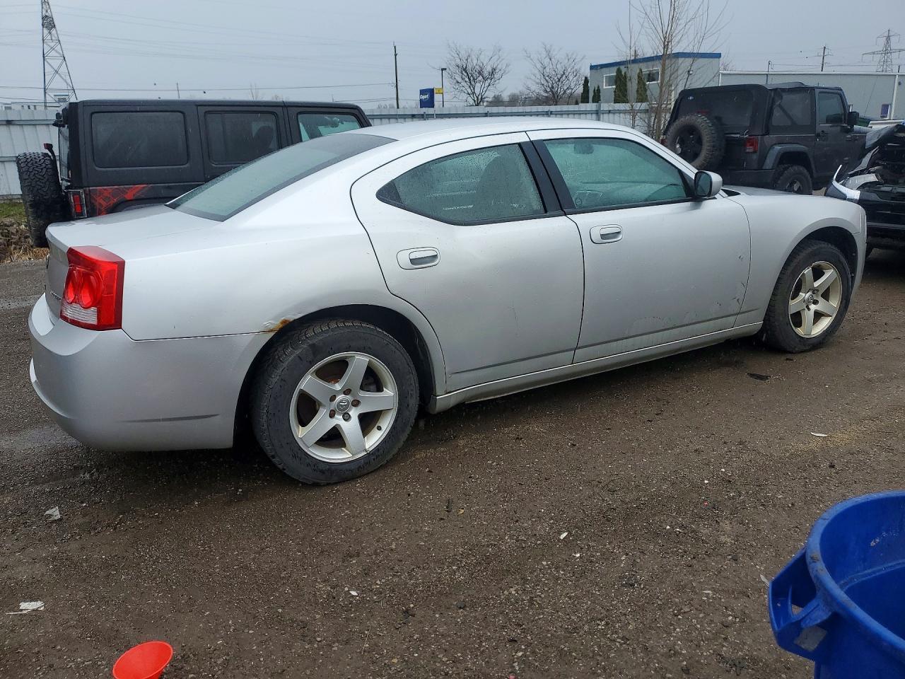 2010 DODGE CHARGER