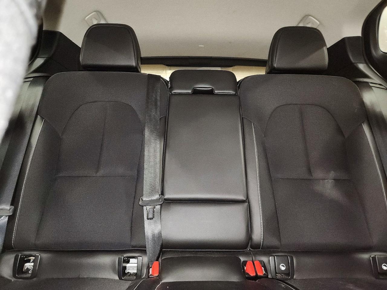 2020 VOLVO XC40