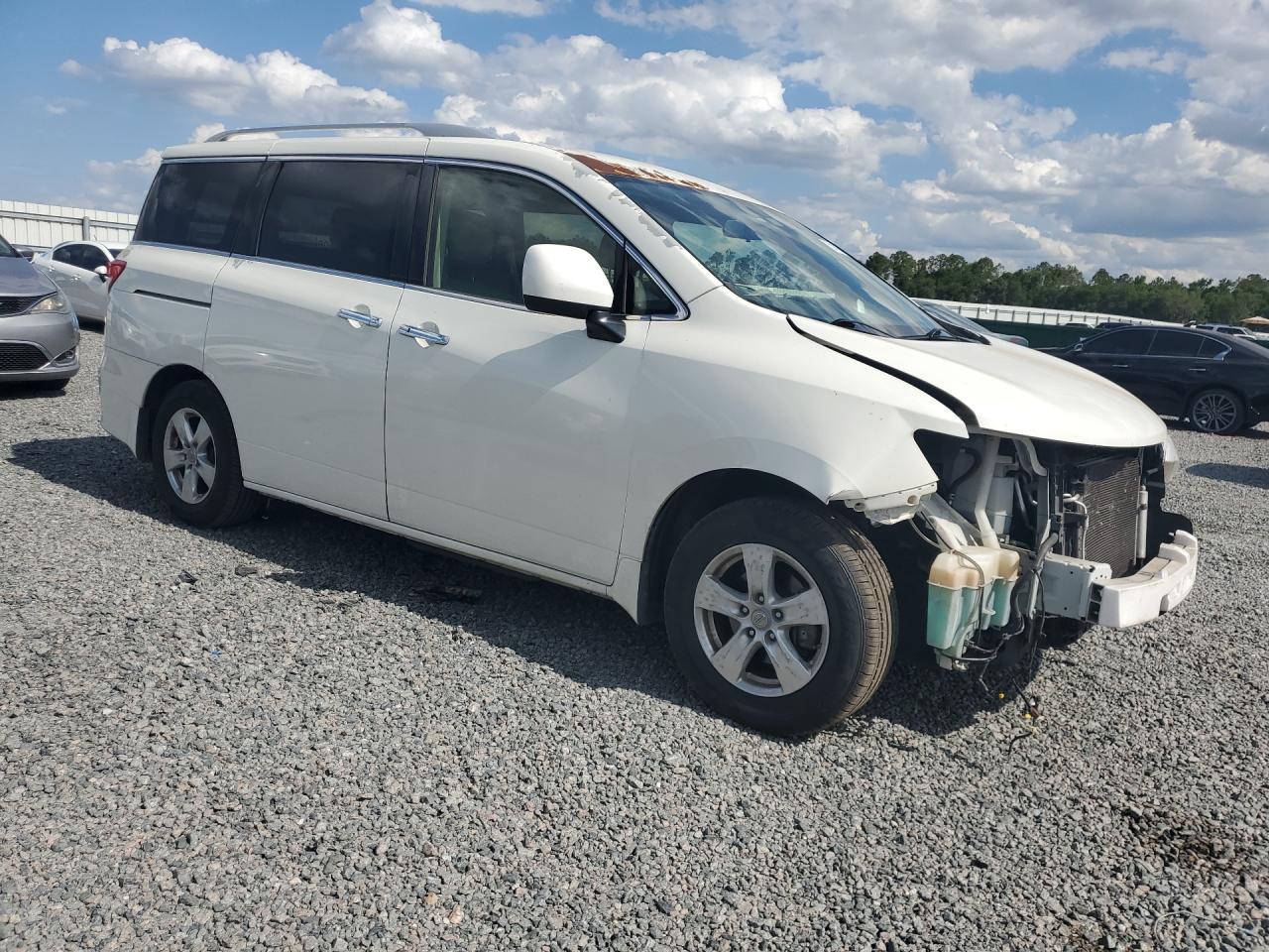 2015 NISSAN Quest