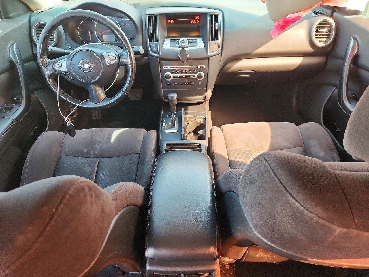 2012 NISSAN Maxima