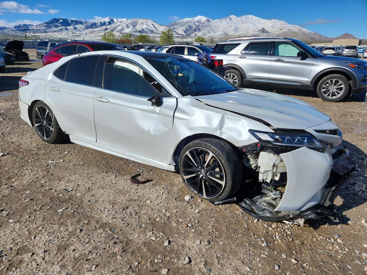 2018 TOYOTA CAMRY
