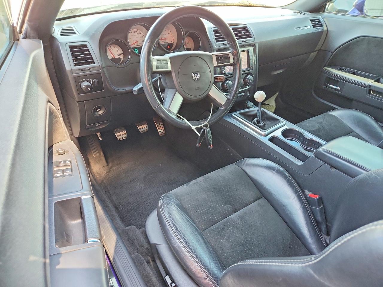 2010 DODGE Challenger