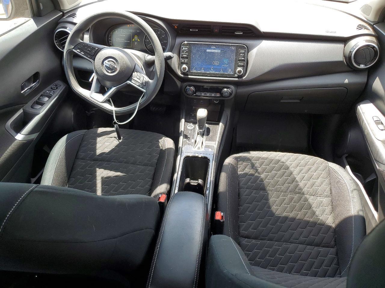 2021 NISSAN KICKS