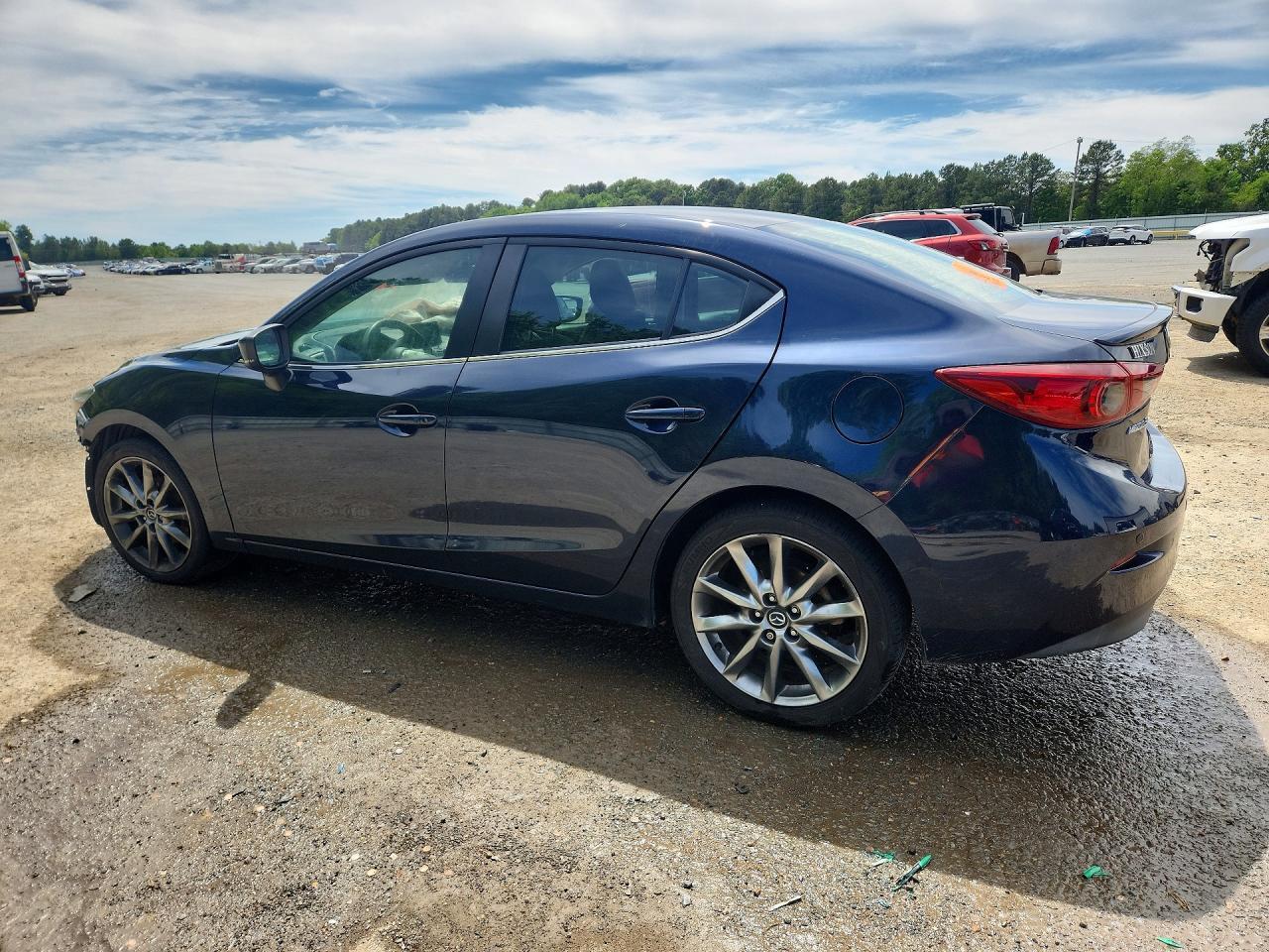 2018 MAZDA 3