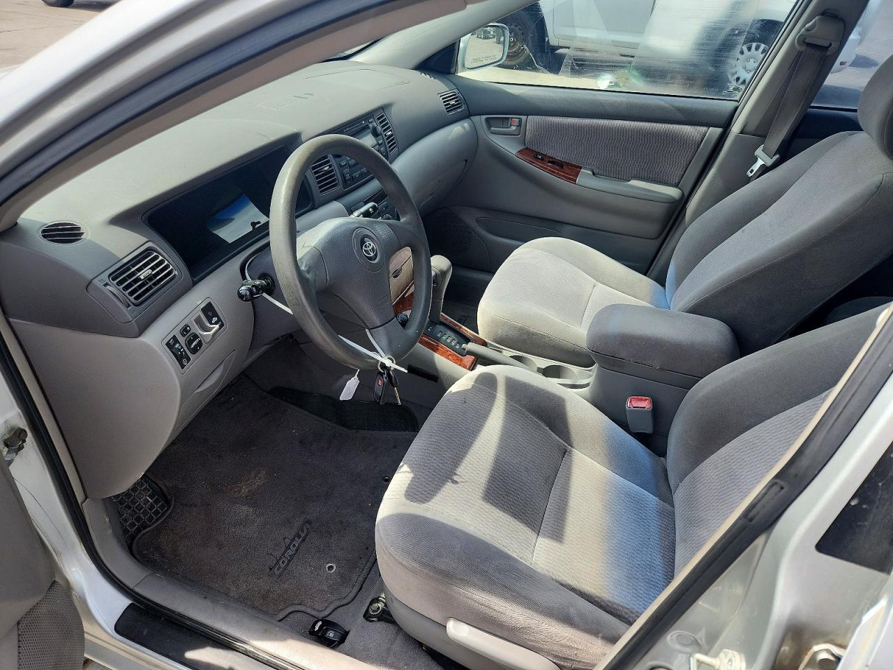 2005 TOYOTA COROLLA