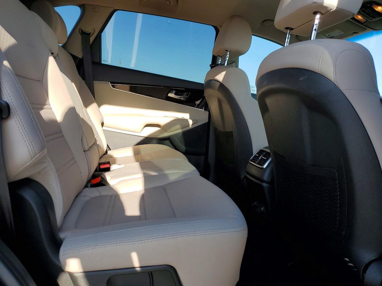2019 KIA SORENTO