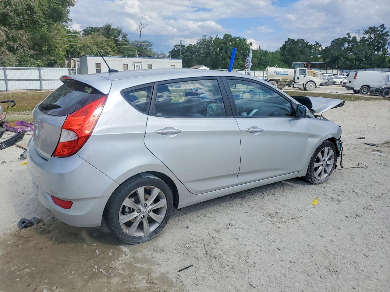 2013 HYUNDAI ACCENT
