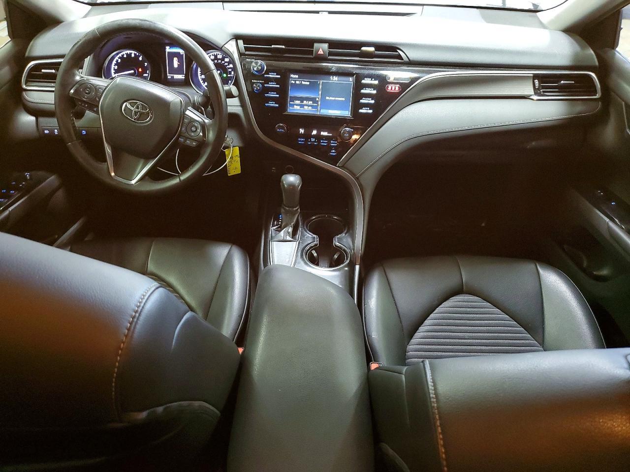 2018 TOYOTA CAMRY