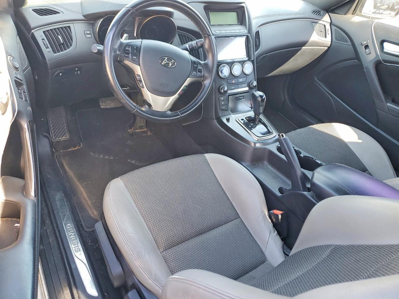 2015 HYUNDAI GENESIS