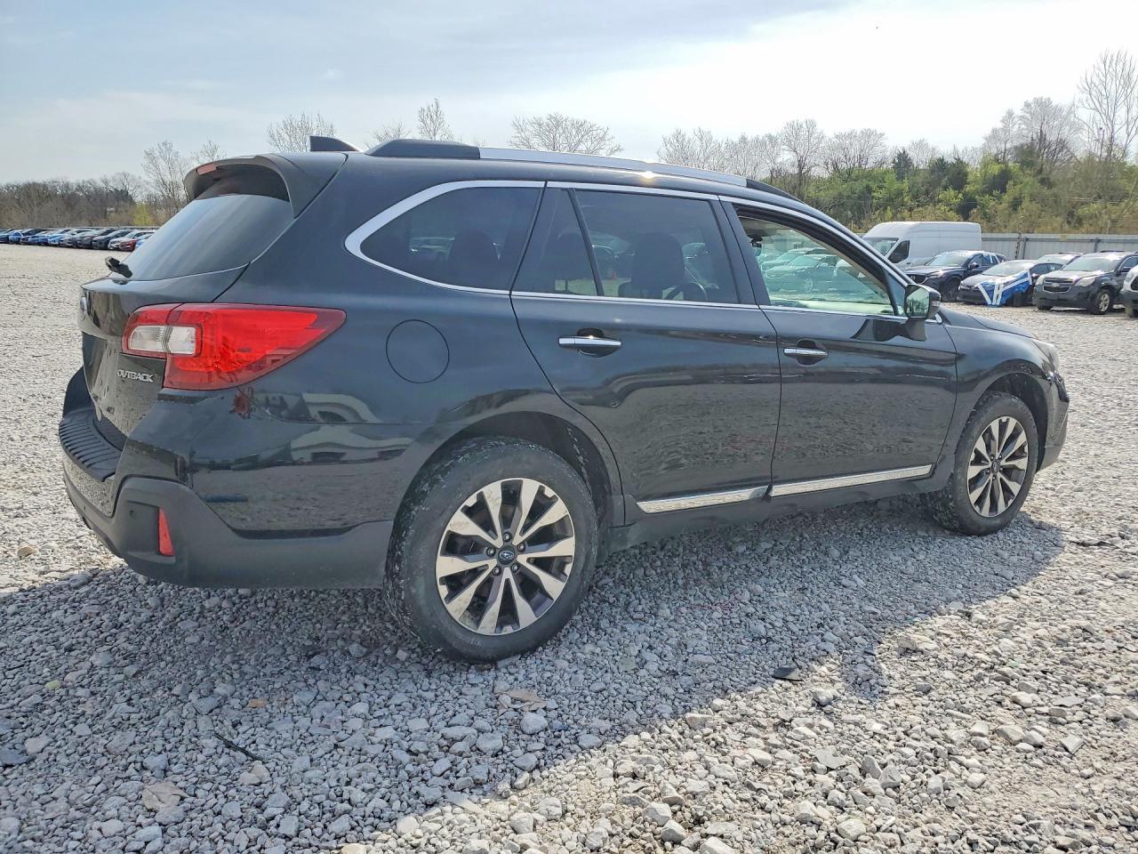 2019 SUBARU Outback