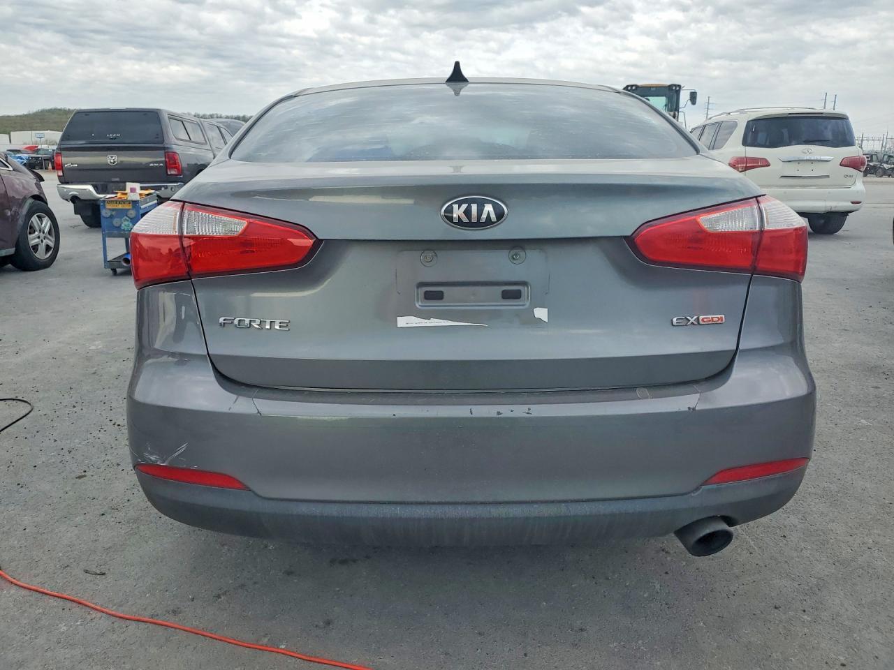2015 KIA FORTE