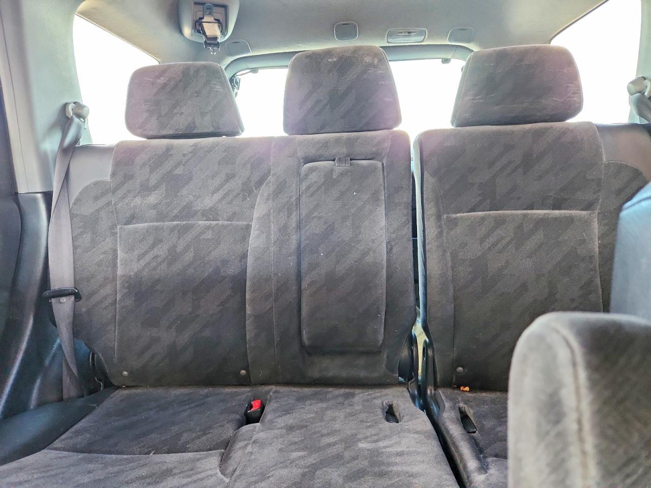 2004 HONDA CR-V