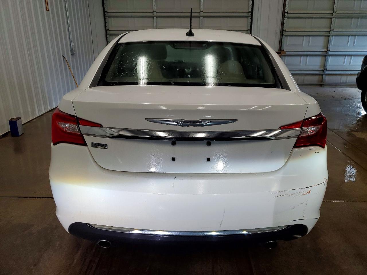 2013 CHRYSLER 200