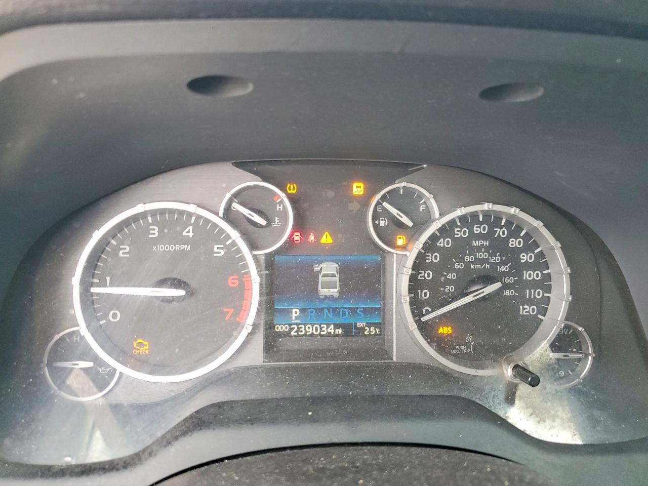 2016 TOYOTA TUNDRA