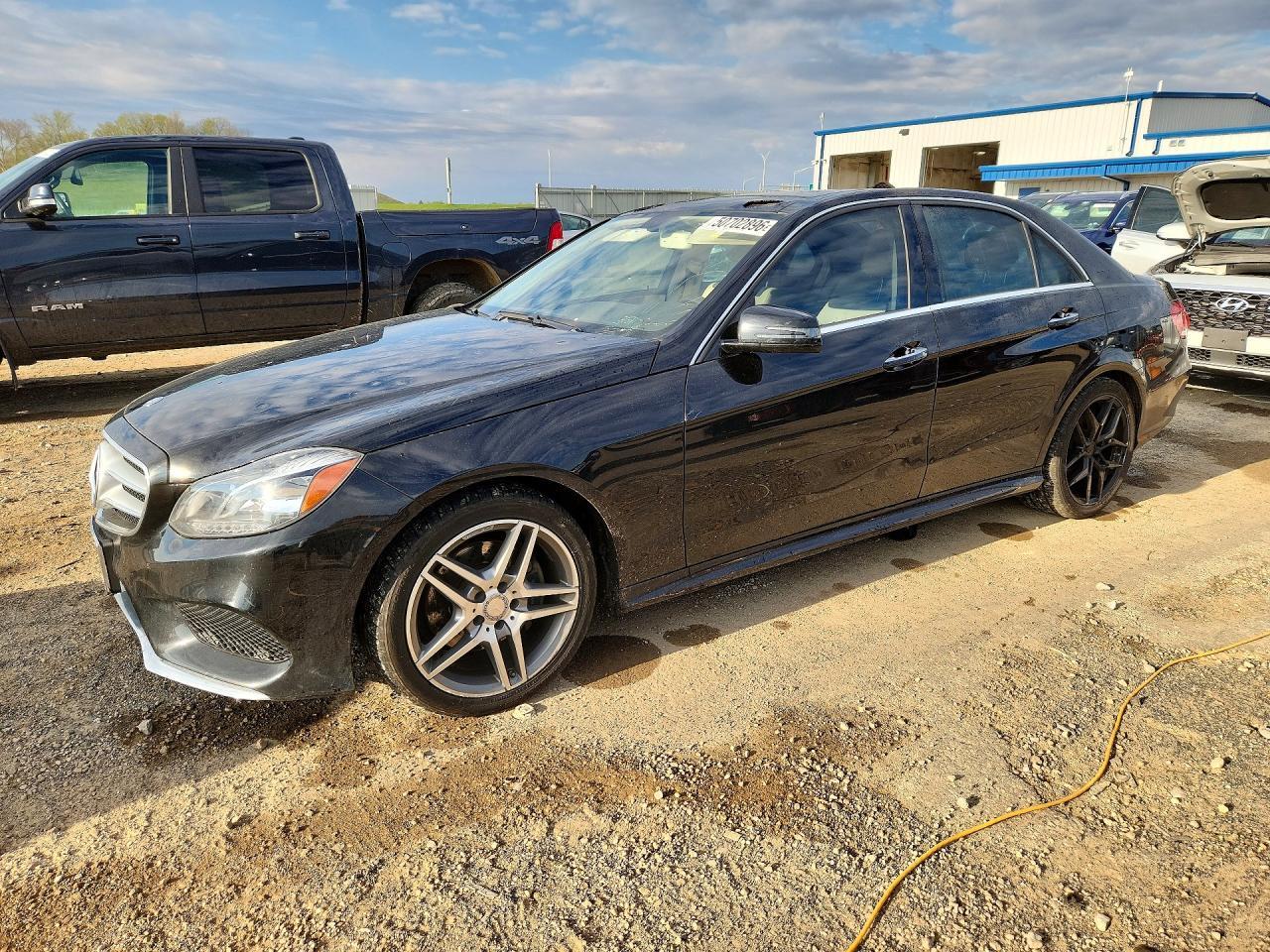 2014 MERCEDES-BENZ E-Class