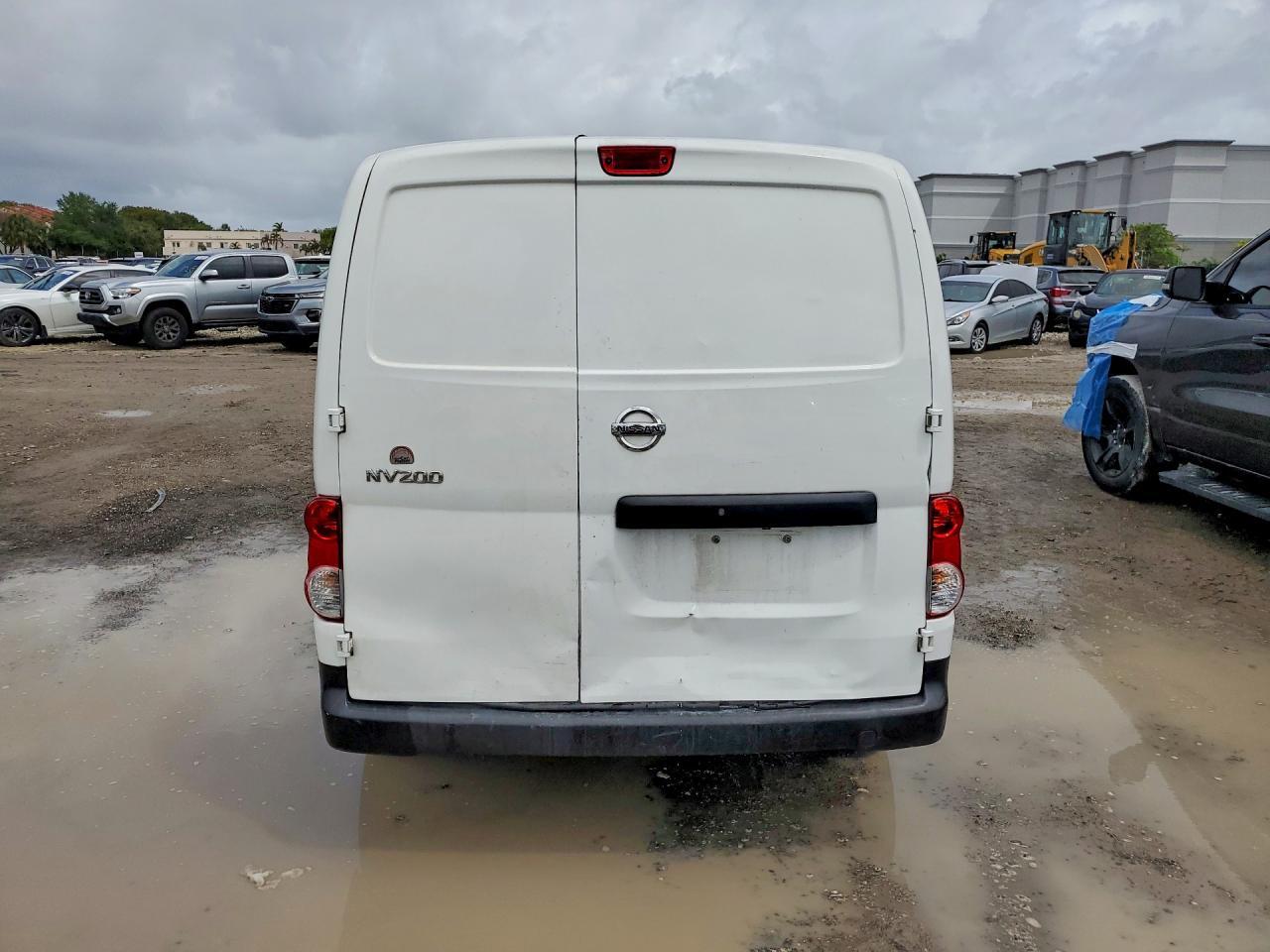 2018 NISSAN NV 200