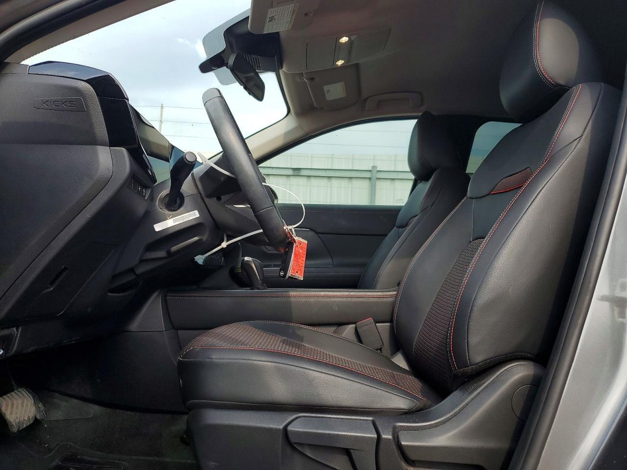 2025 NISSAN KICKS