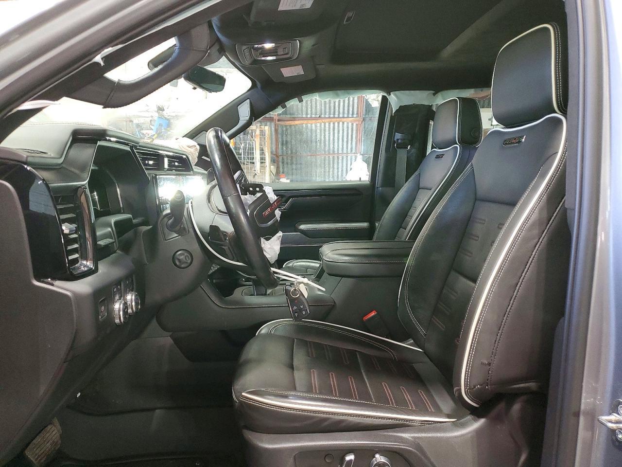 2023 GMC Sierra