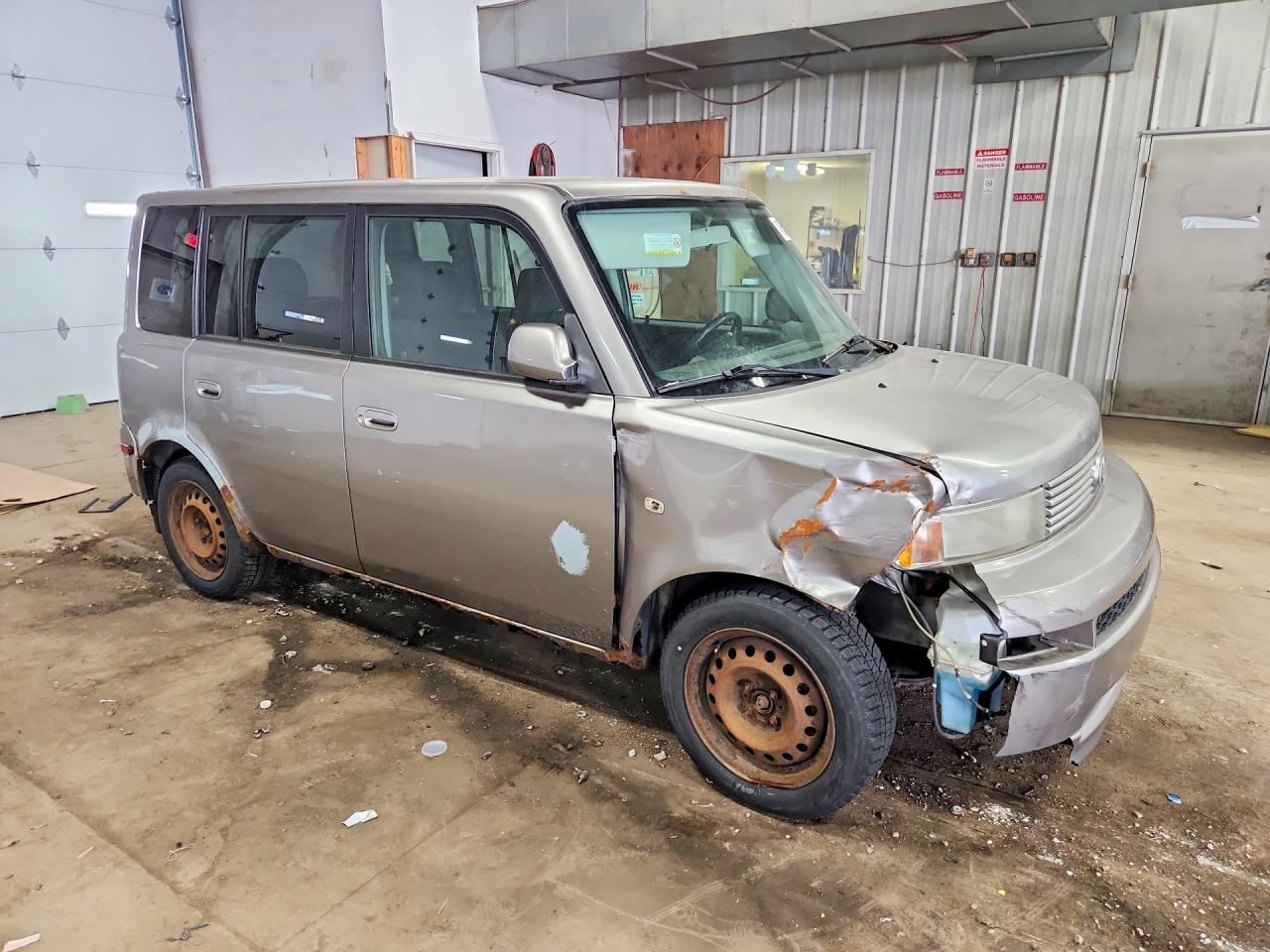 2006 TOYOTA SCION