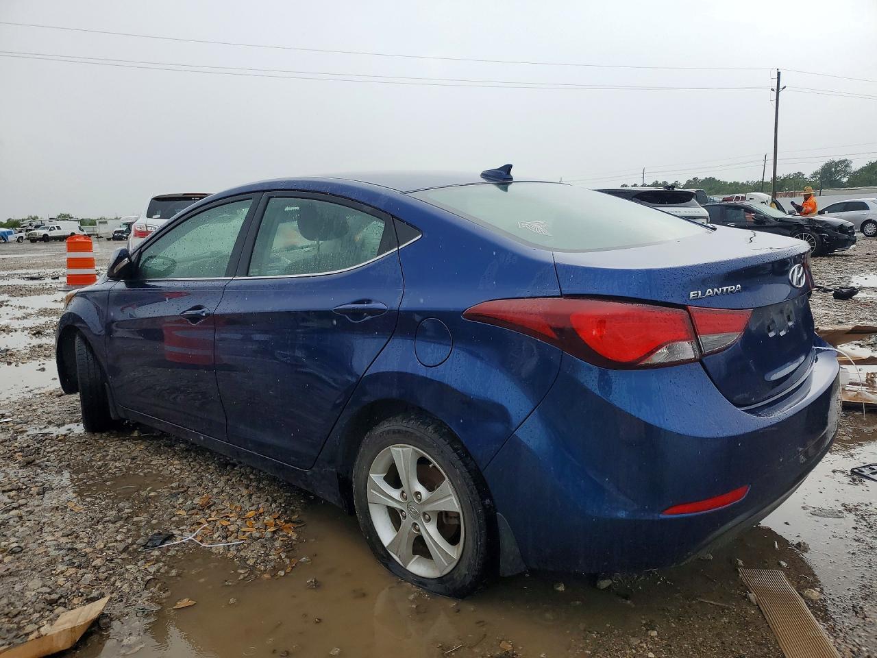 2016 HYUNDAI ELANTRA
