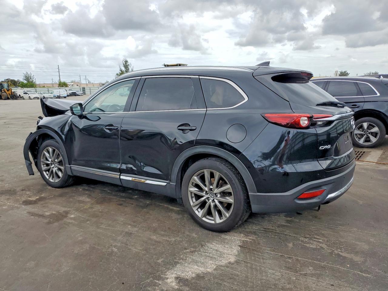 2018 MAZDA CX-9