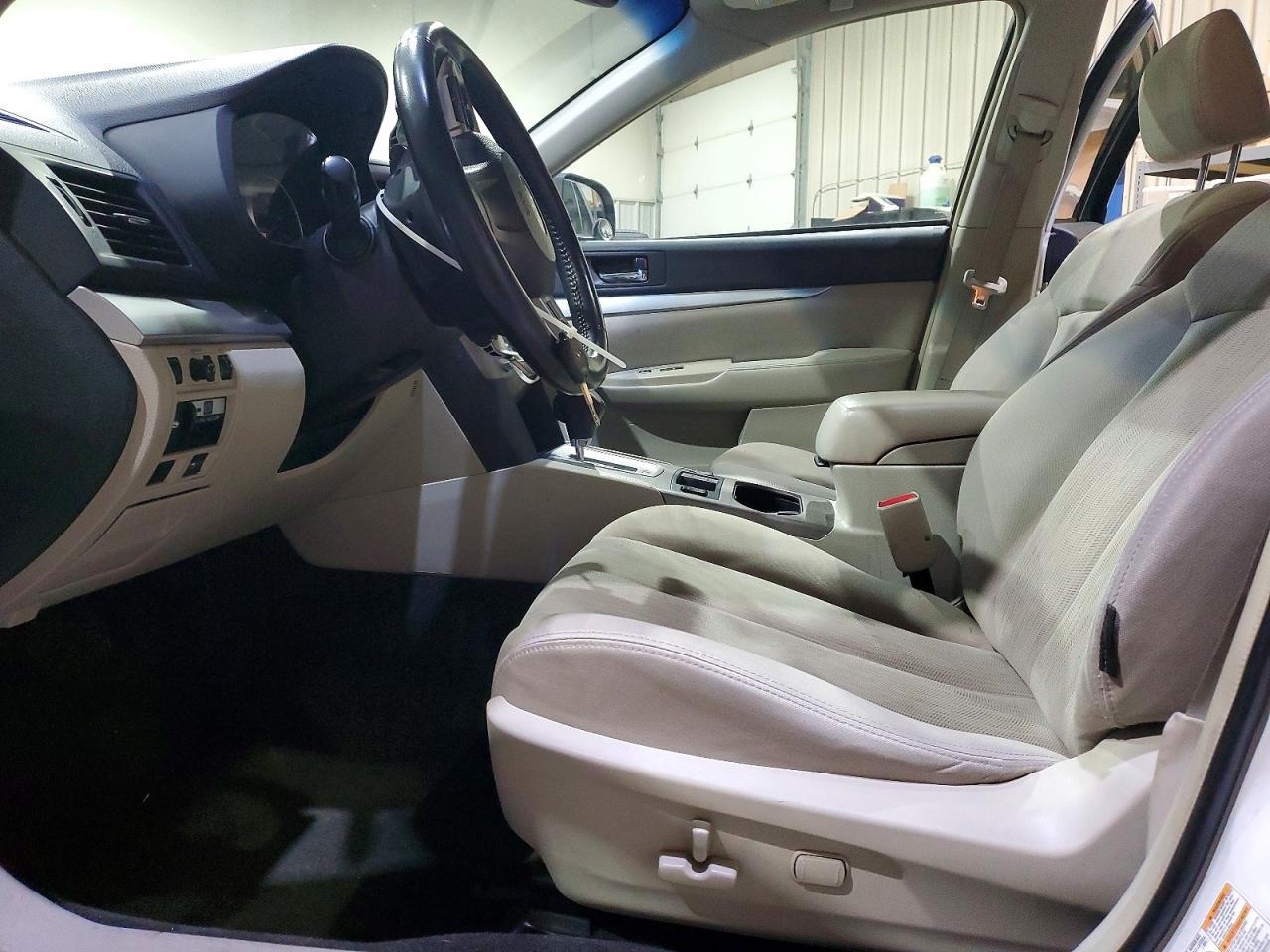 2014 SUBARU Outback