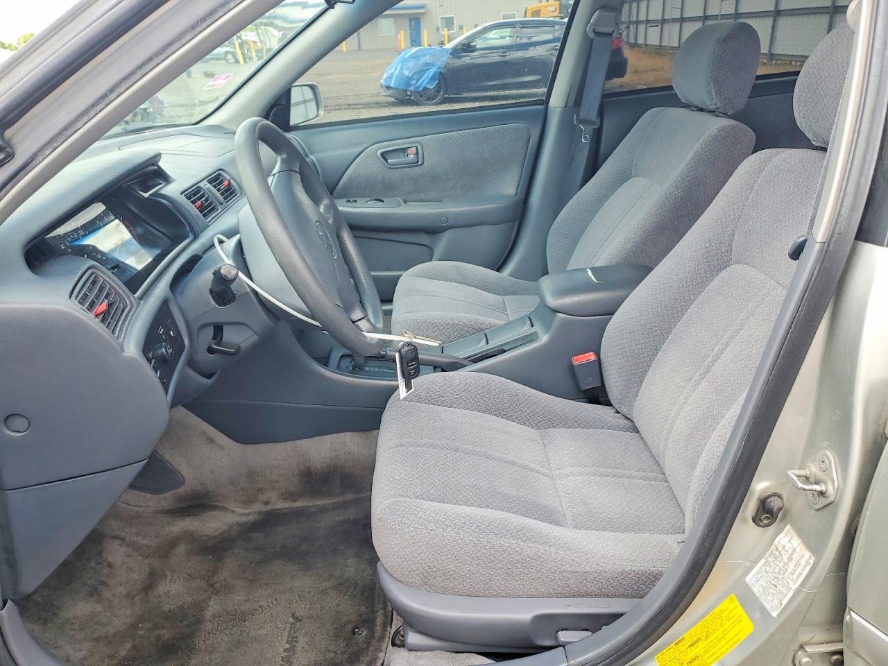 2000 TOYOTA CAMRY
