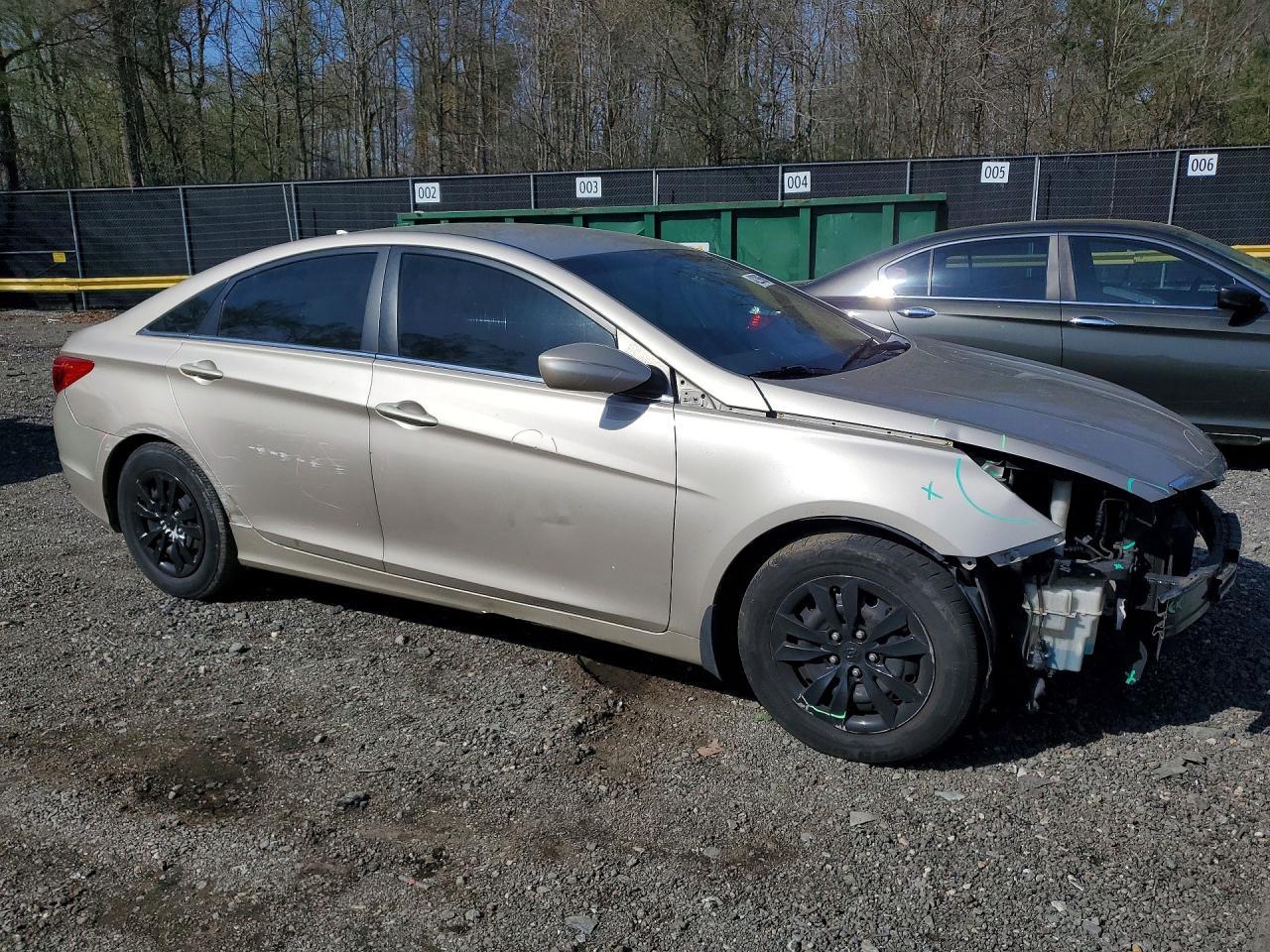 2011 HYUNDAI SONATA