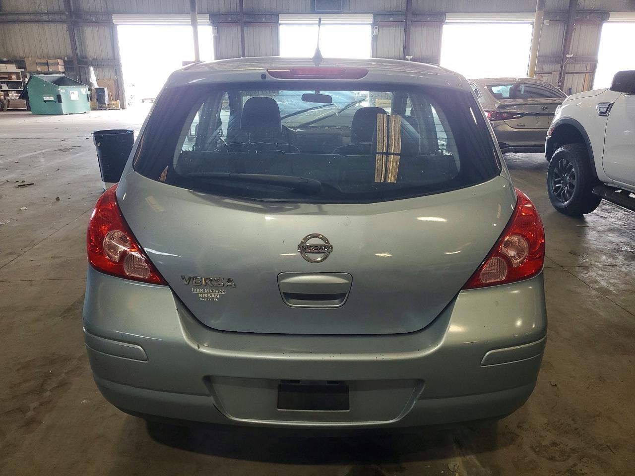 2011 NISSAN VERSA