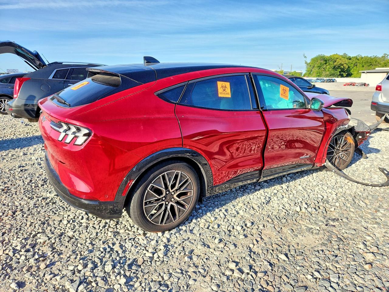 2024 FORD Mustang Mach-E