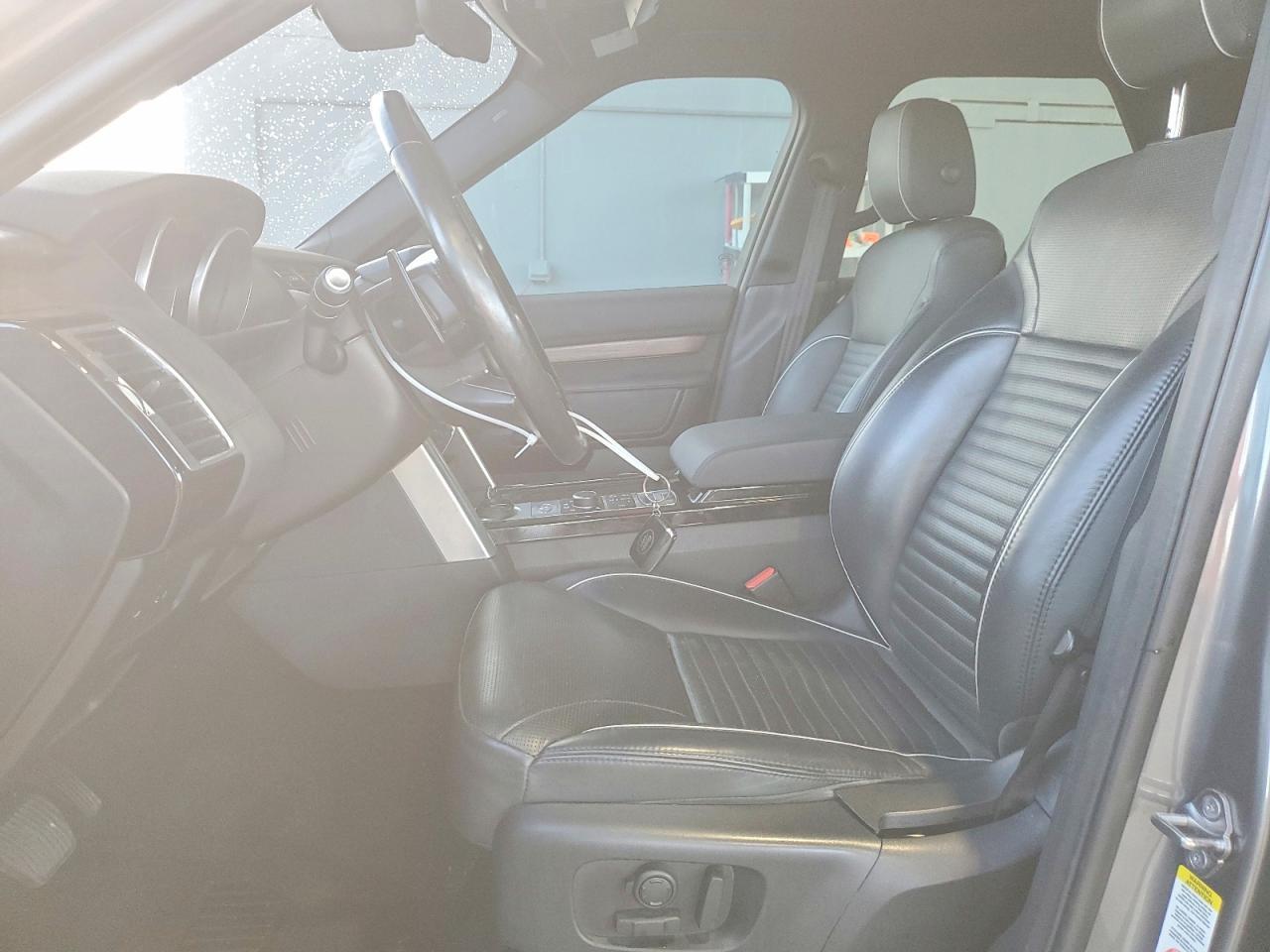 2017 LAND ROVER Discovery