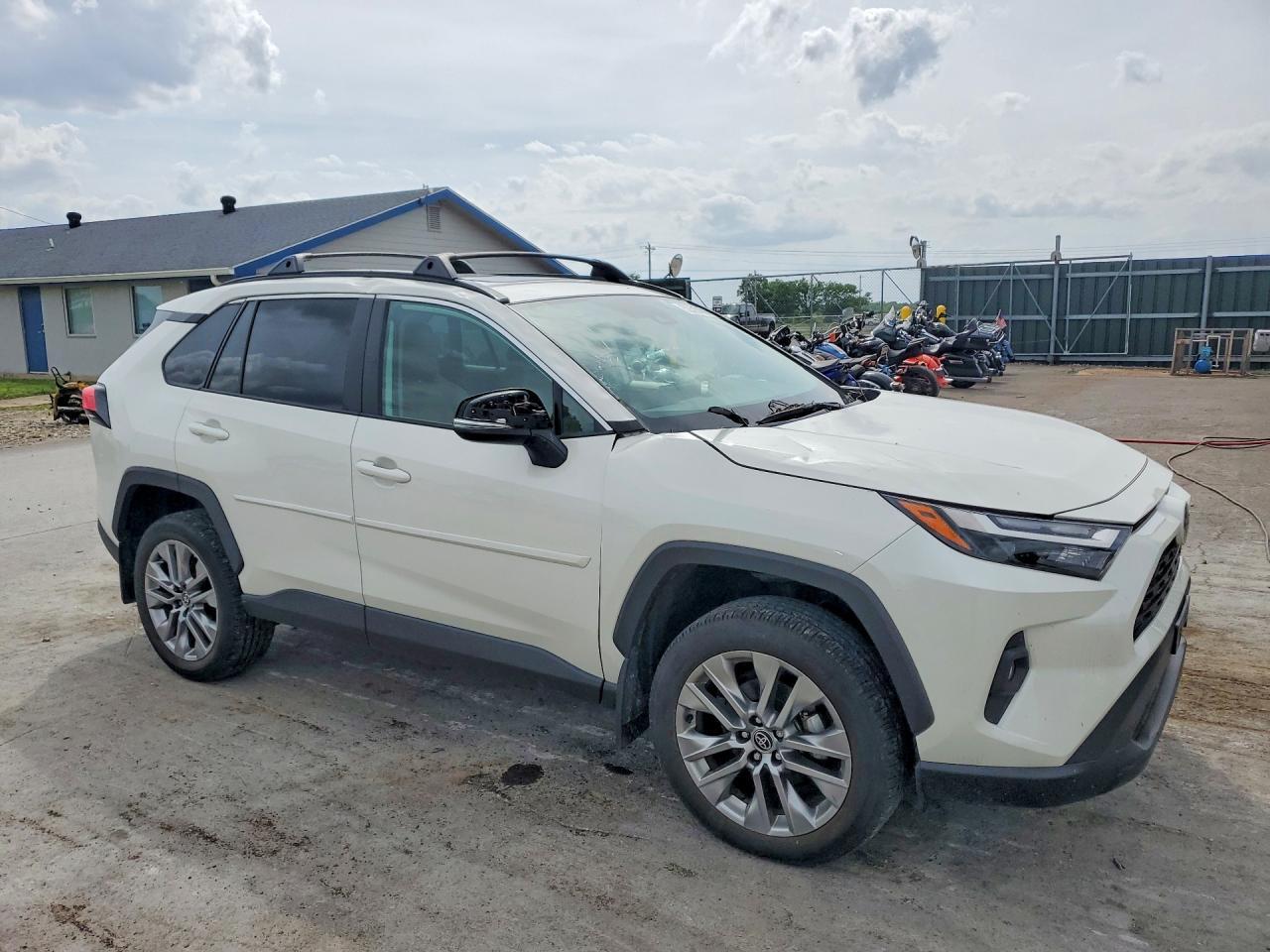 2022 TOYOTA RAV4