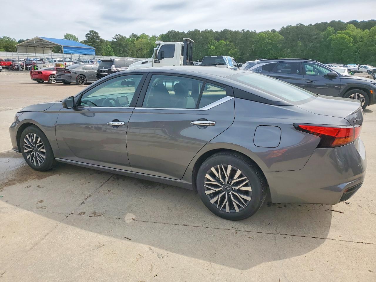 2025 NISSAN ALTIMA
