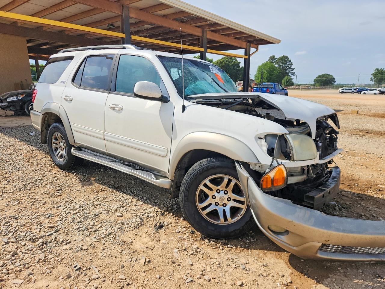2004 TOYOTA Sequoia
