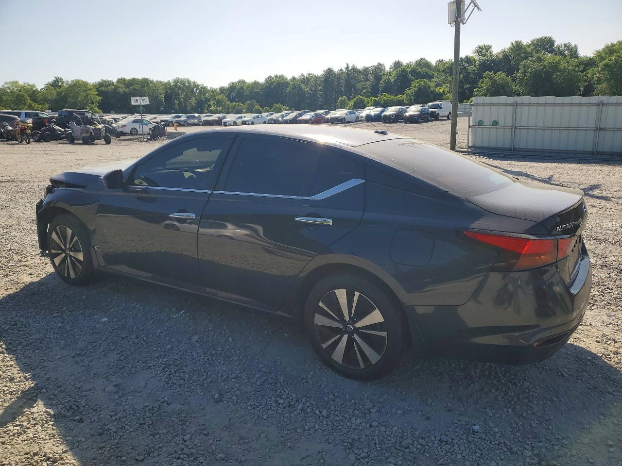 2022 NISSAN ALTIMA