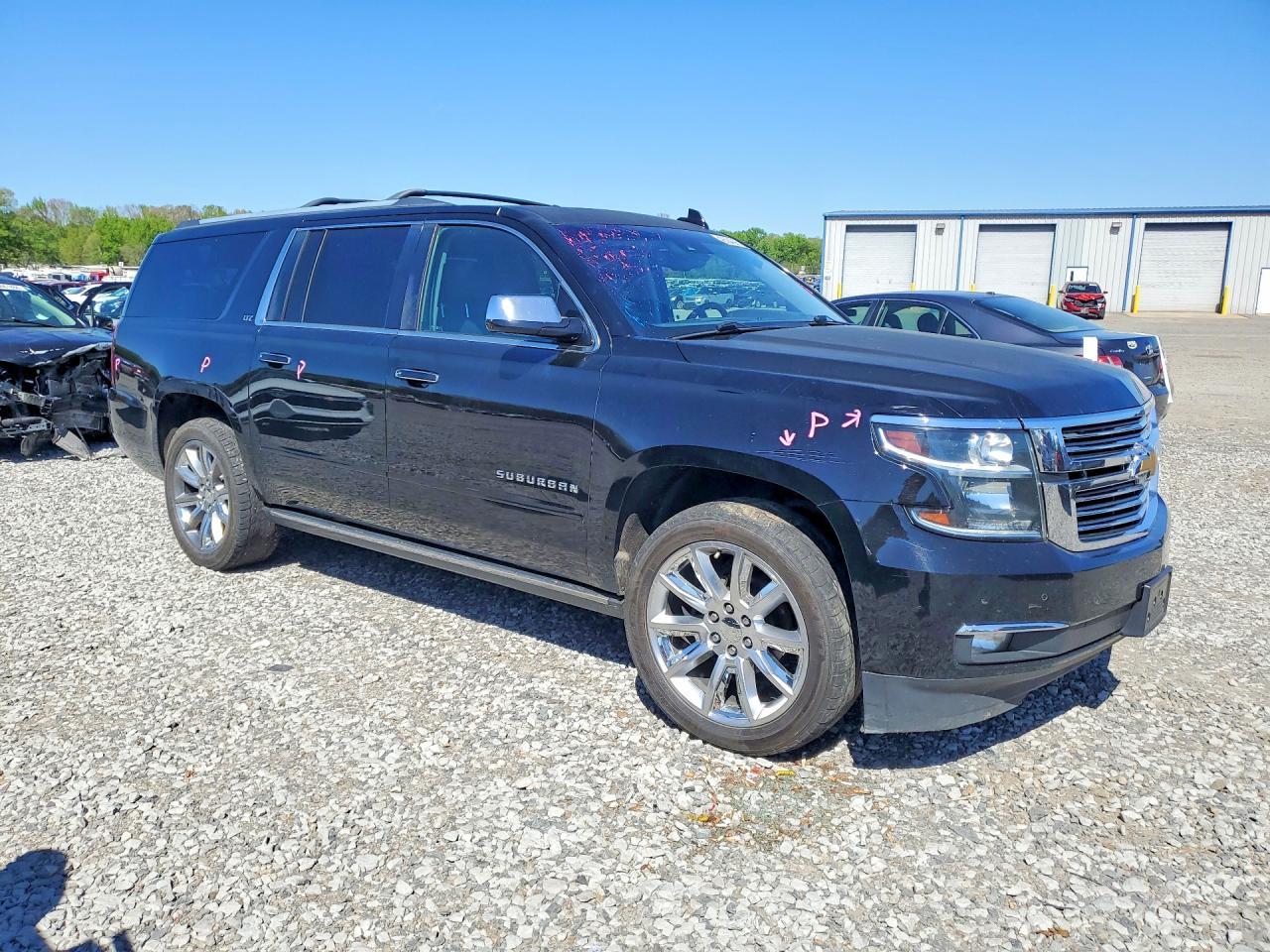 2016 CHEVROLET Suburban