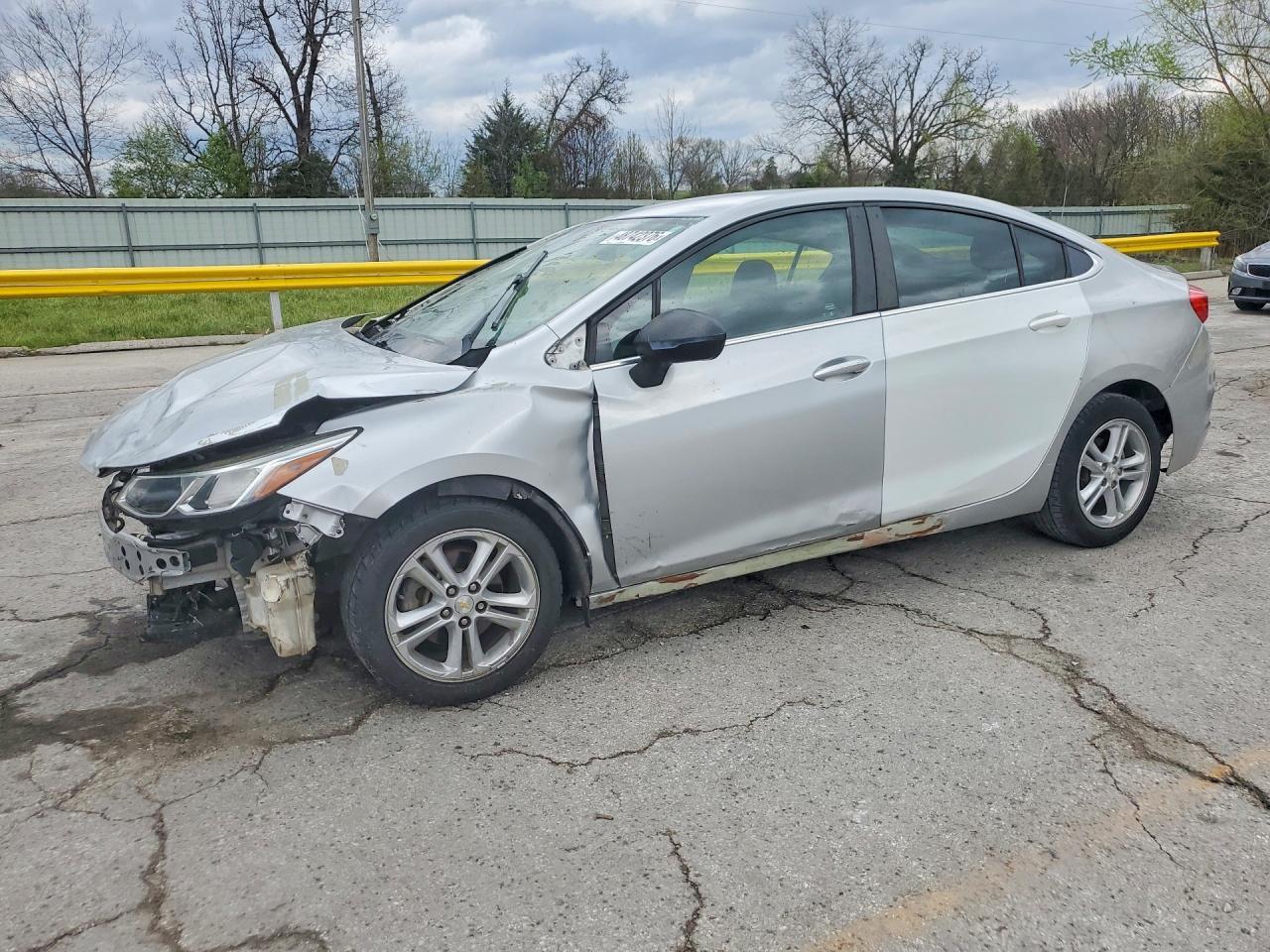 2017 CHEVROLET CRUZE
