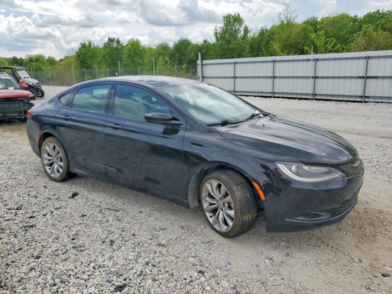 2015 CHRYSLER 200