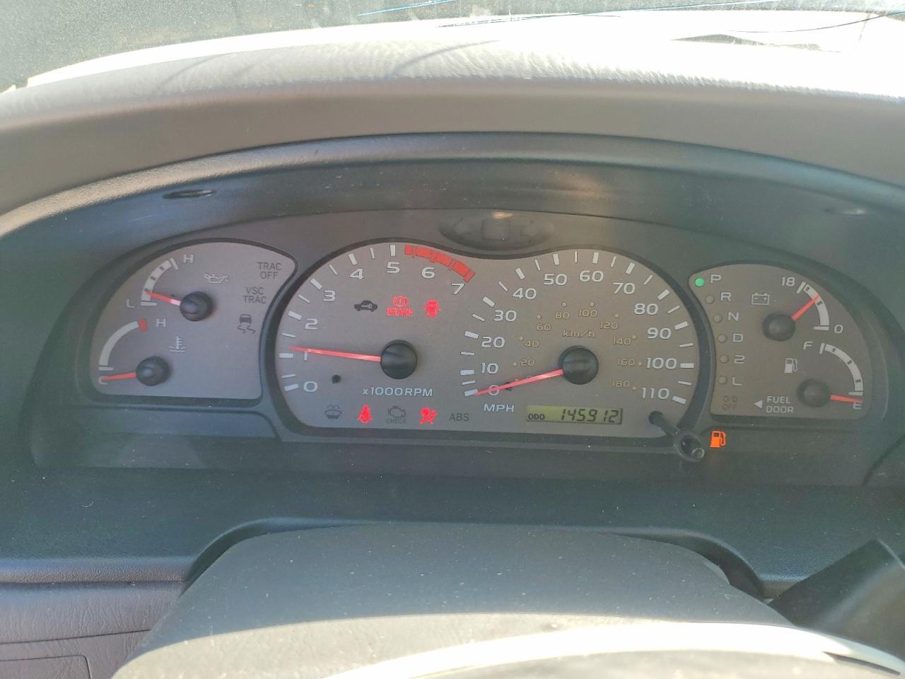 2002 TOYOTA Sequoia