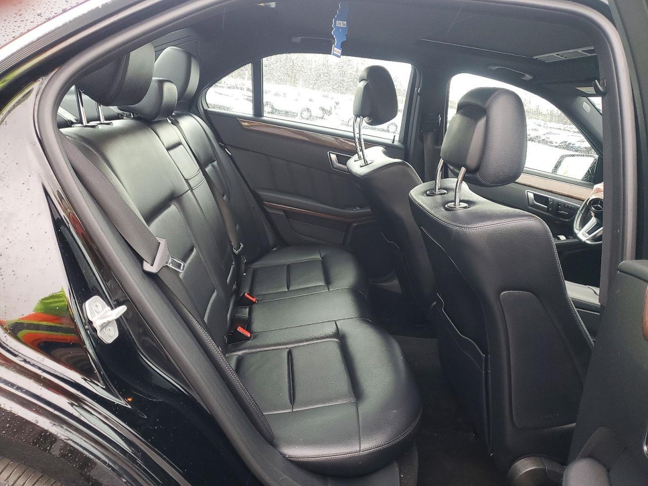 2013 MERCEDES-BENZ E-Class
