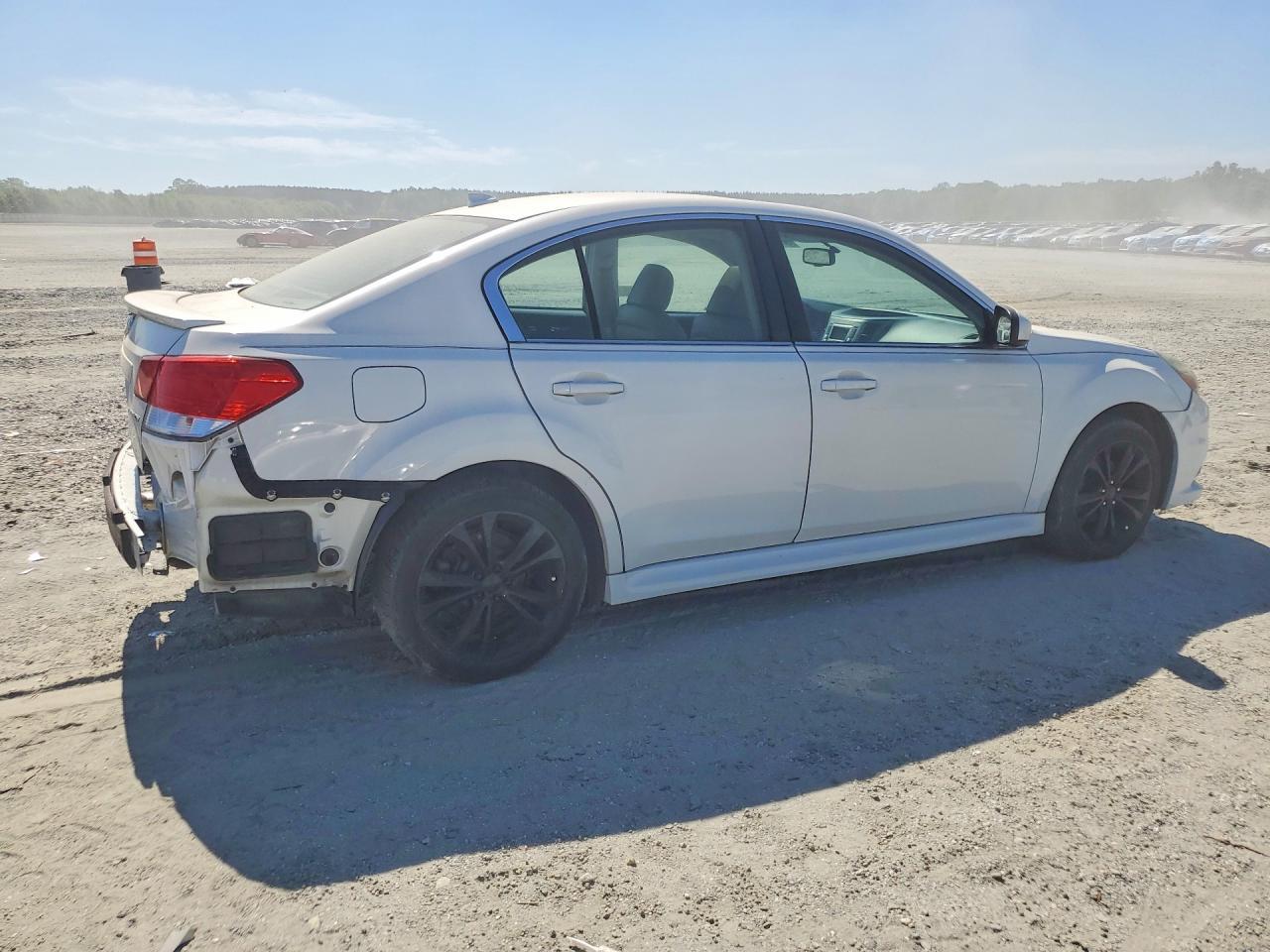 2013 SUBARU Legacy