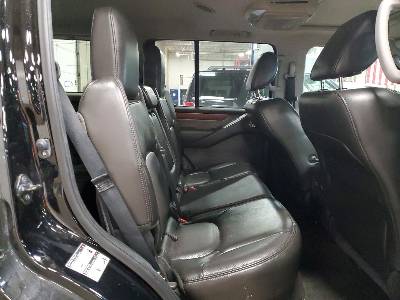 2012 NISSAN PATHFINDER
