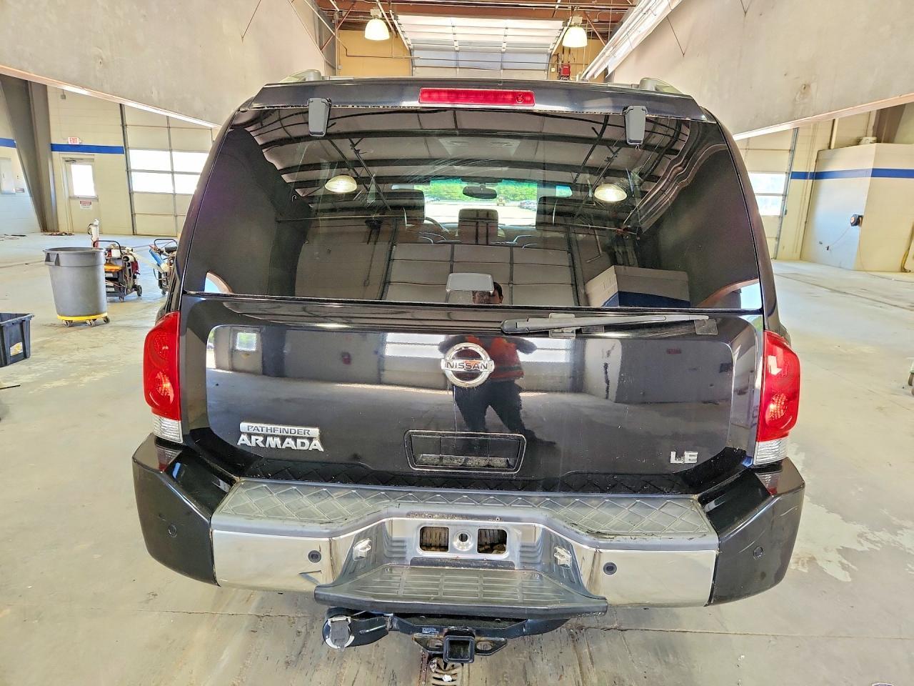 2004 NISSAN Armada