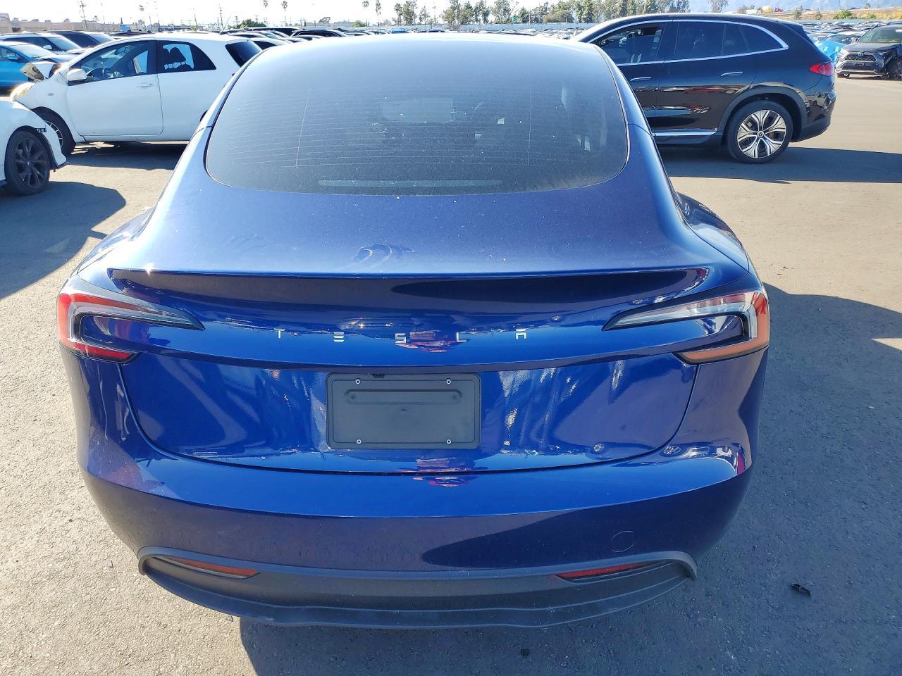 2025 TESLA MODEL 3