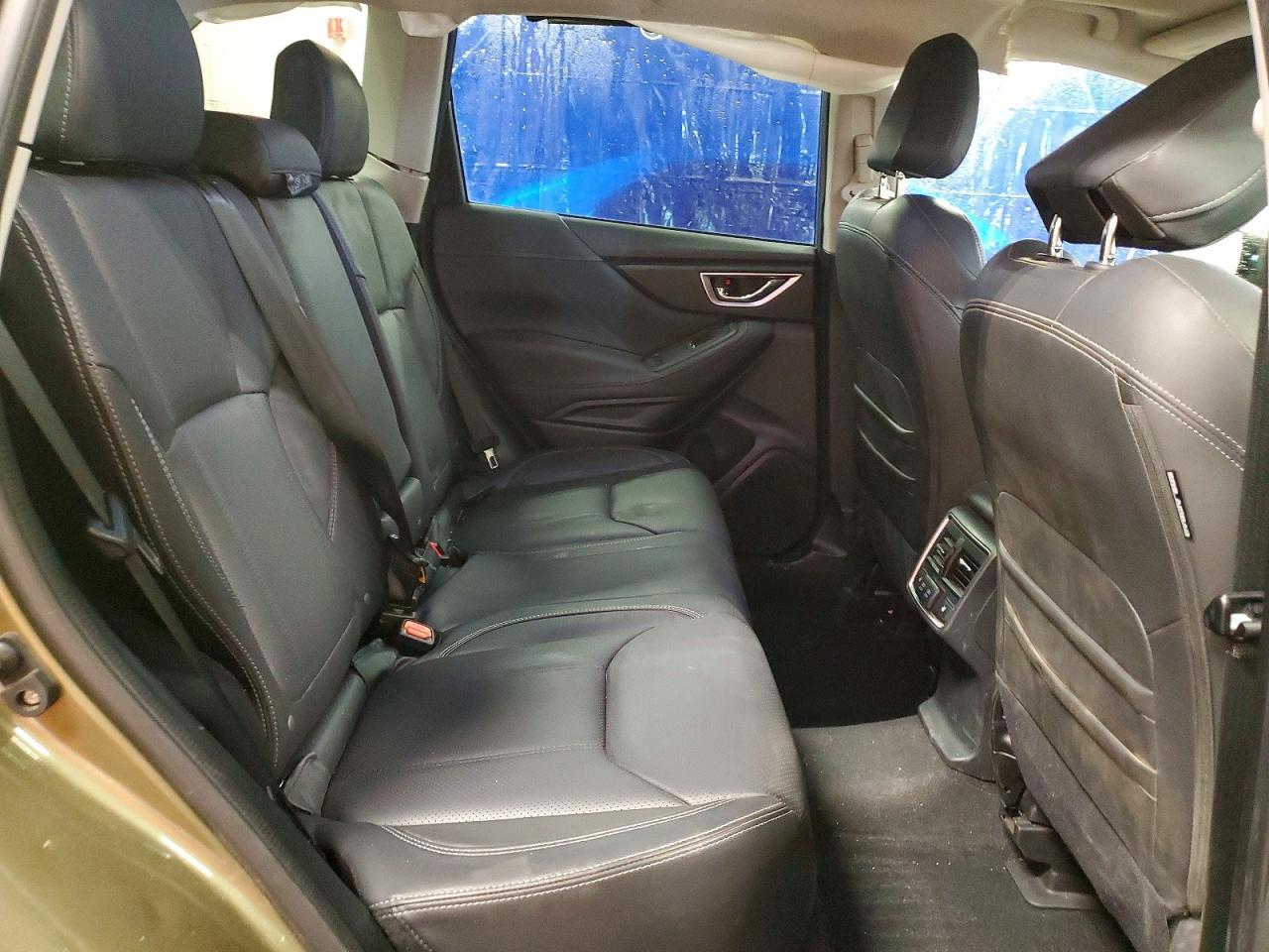 2022 SUBARU FORESTER